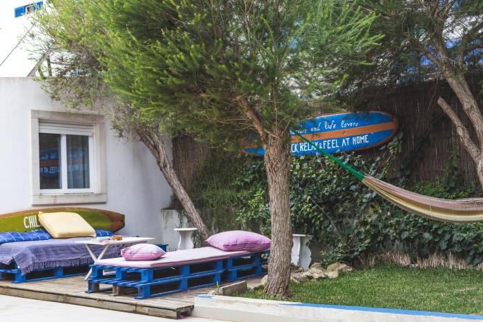 ericeira chill hill hostel and private rooms