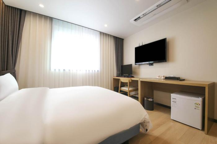 e cheonan hotel adults only