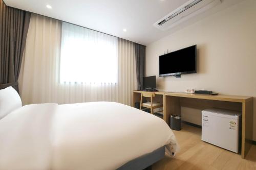 e cheonan hotel adults only