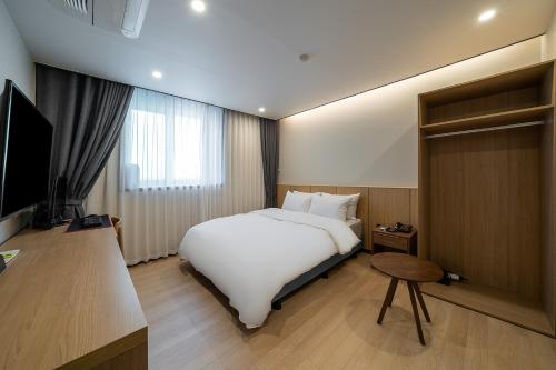 e cheonan hotel adults only