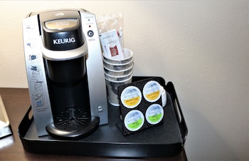 rock island inn and suites