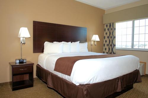 Rock Island Inn & Suites,Cass County>>Atlantic,3 star