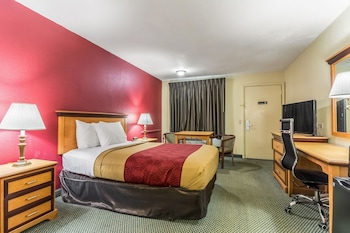 econo lodge whiteville