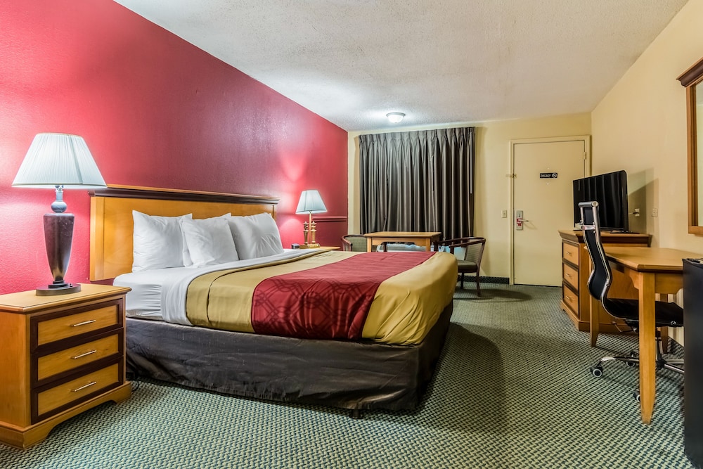 econo lodge whiteville
