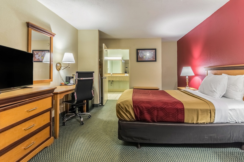 econo lodge whiteville