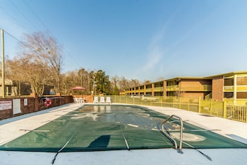Econo Lodge Whiteville,Lumberton>>Columbus,2 star