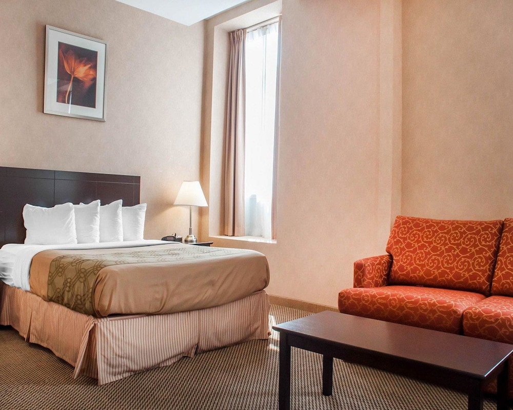 woodstock inn and suites