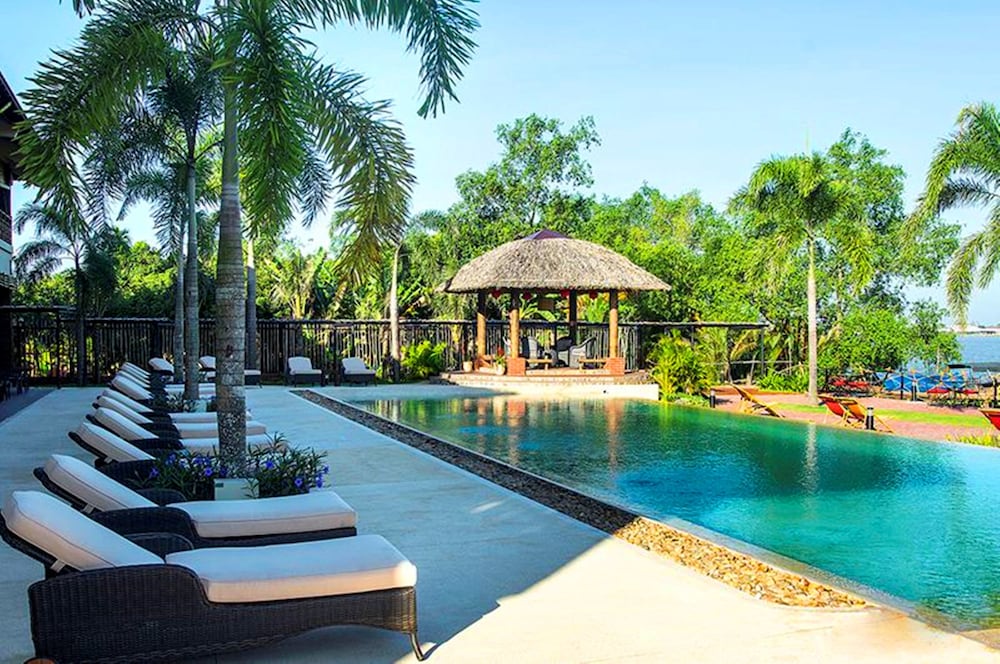 the island lodge