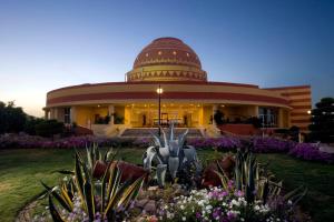 malikia resort abu dabbab