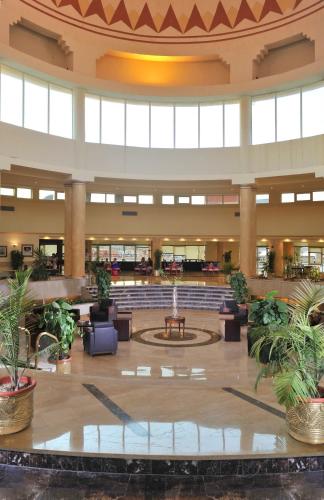 malikia resort abu dabbab