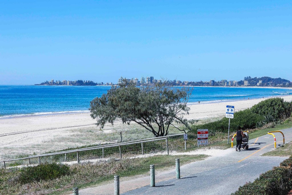 Sandbox Luxury Beach Front Apartments,Queensland>>Gold Coast,4 star