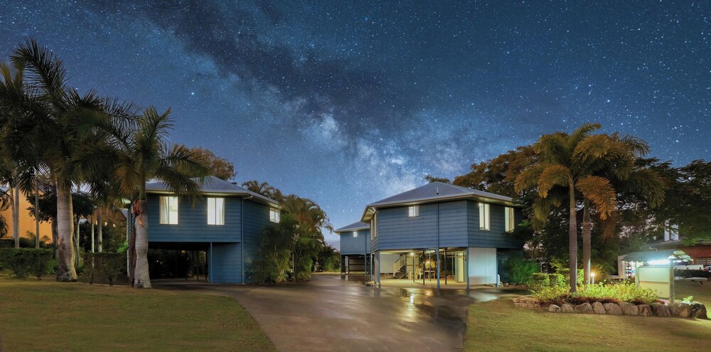 boyne island motel and villas