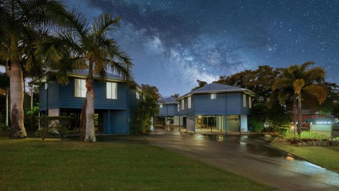 boyne island motel and villas