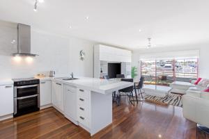 Mariners Cove At Paynesville Motel & Apartments,Gippsland>>Bairnsdale,4 star