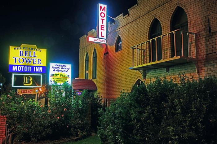 bell tower motor inn