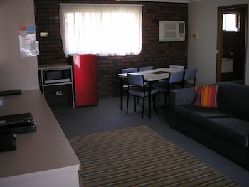 coorrabin motor inn