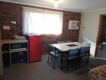 Coorrabin Motor Inn,Moyston>>Grampians,3 star