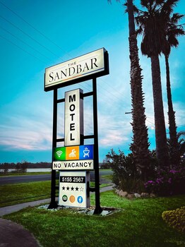 sandbar motel