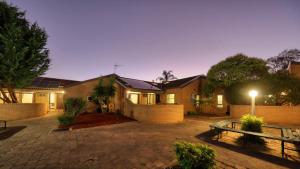 Executive Hideaway Motel,Victoria>>Benalla,3.5 star
