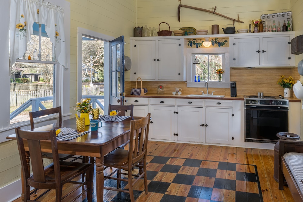 maison dmemoire bed and breakfast cottages
