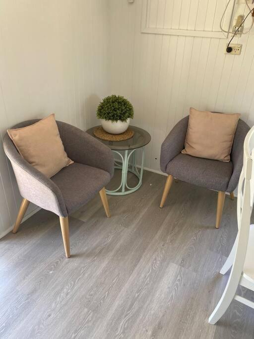 hunter hideaway cottages