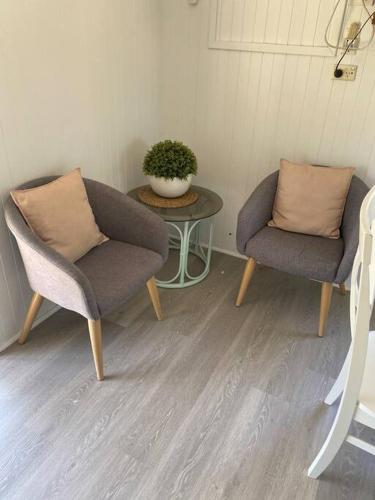 hunter hideaway cottages