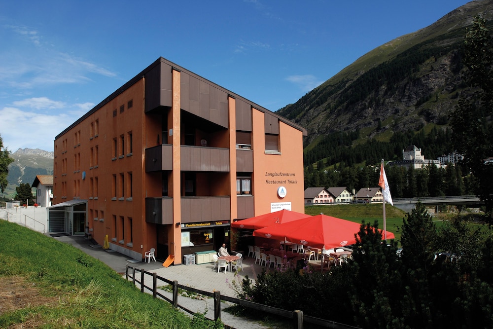 youth hostel pontresina