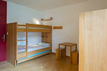 youth hostel pontresina