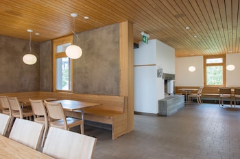 youth hostel pontresina