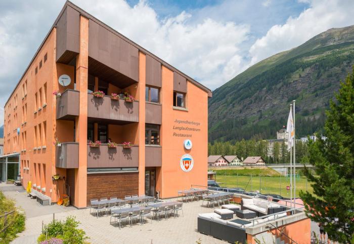 youth hostel pontresina