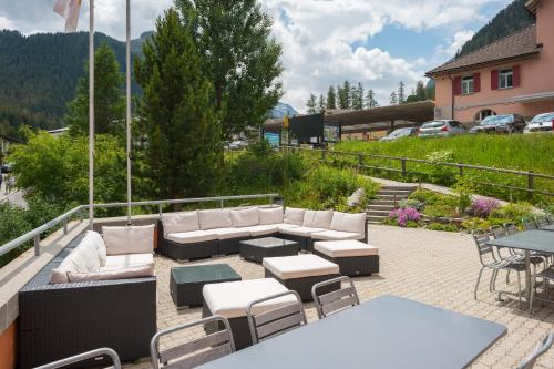 youth hostel pontresina