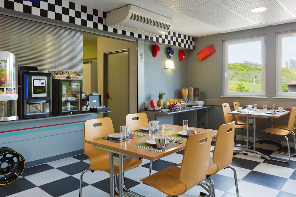 enzo hotels nancy frouard by kyriad direct