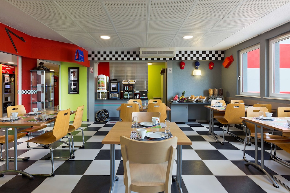 enzo hotels nancy frouard by kyriad direct
