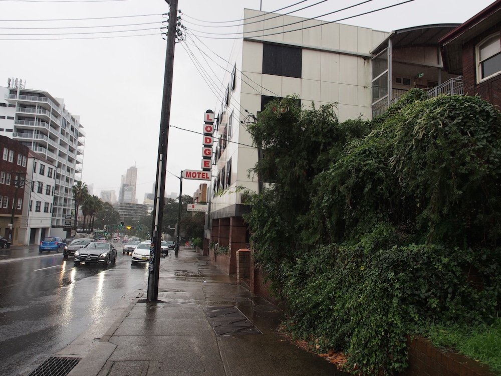 edgecliff lodge motel