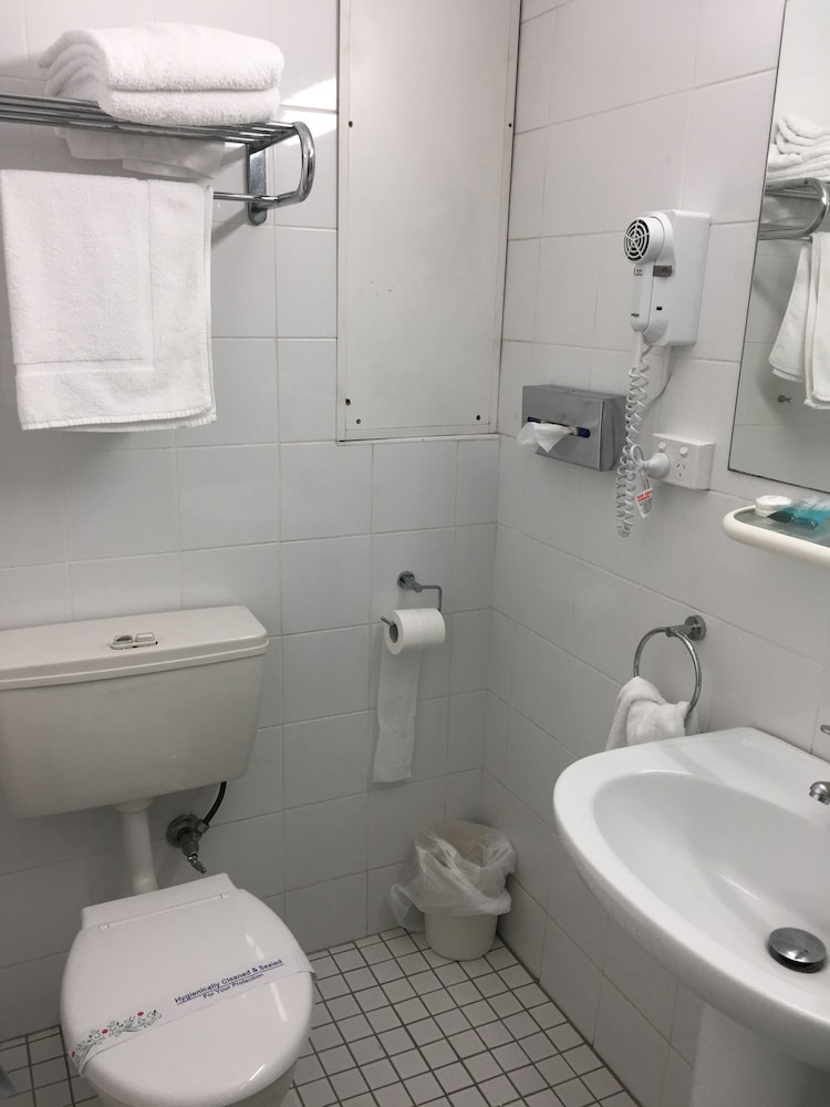 edgecliff lodge motel