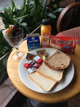 edgecliff lodge motel