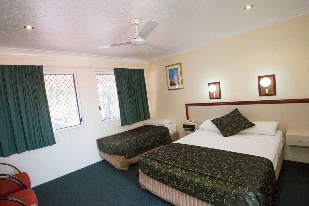 Monte Carlo Motor Inn,Rosslea>>Cluden,3 star