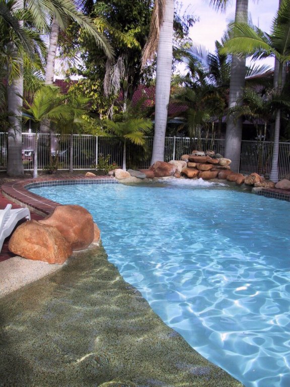 Monte Carlo Motor Inn,Rosslea>>Cluden,3 star