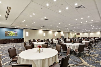 embassy suites by hilton orlando downtown