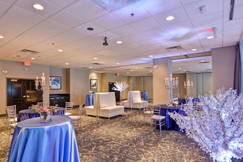 embassy suites by hilton orlando downtown