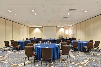 embassy suites by hilton orlando downtown