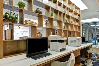 embassy suites by hilton orlando downtown