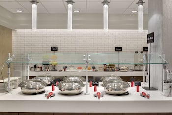 embassy suites by hilton san antonio airport