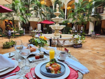 mansion merida boutique hotel restaurant