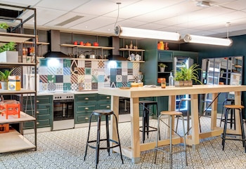 bandb home paris mairie de saint ouen