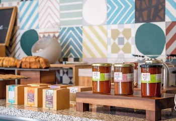 bandb home paris mairie de saint ouen