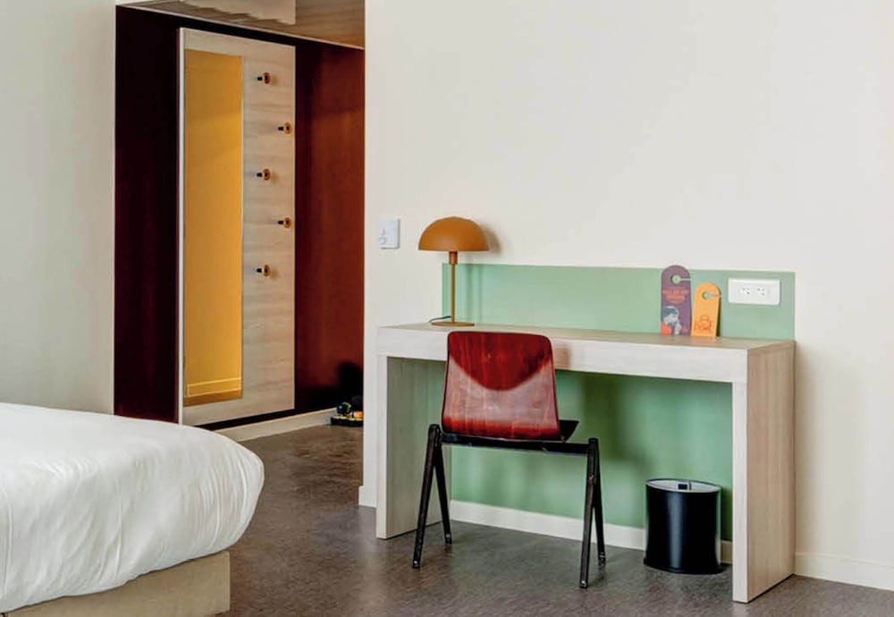 bandb home paris mairie de saint ouen