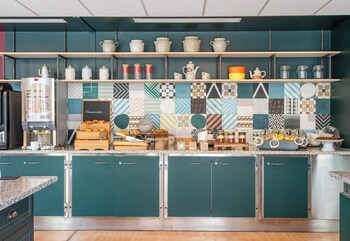 bandb home paris mairie de saint ouen