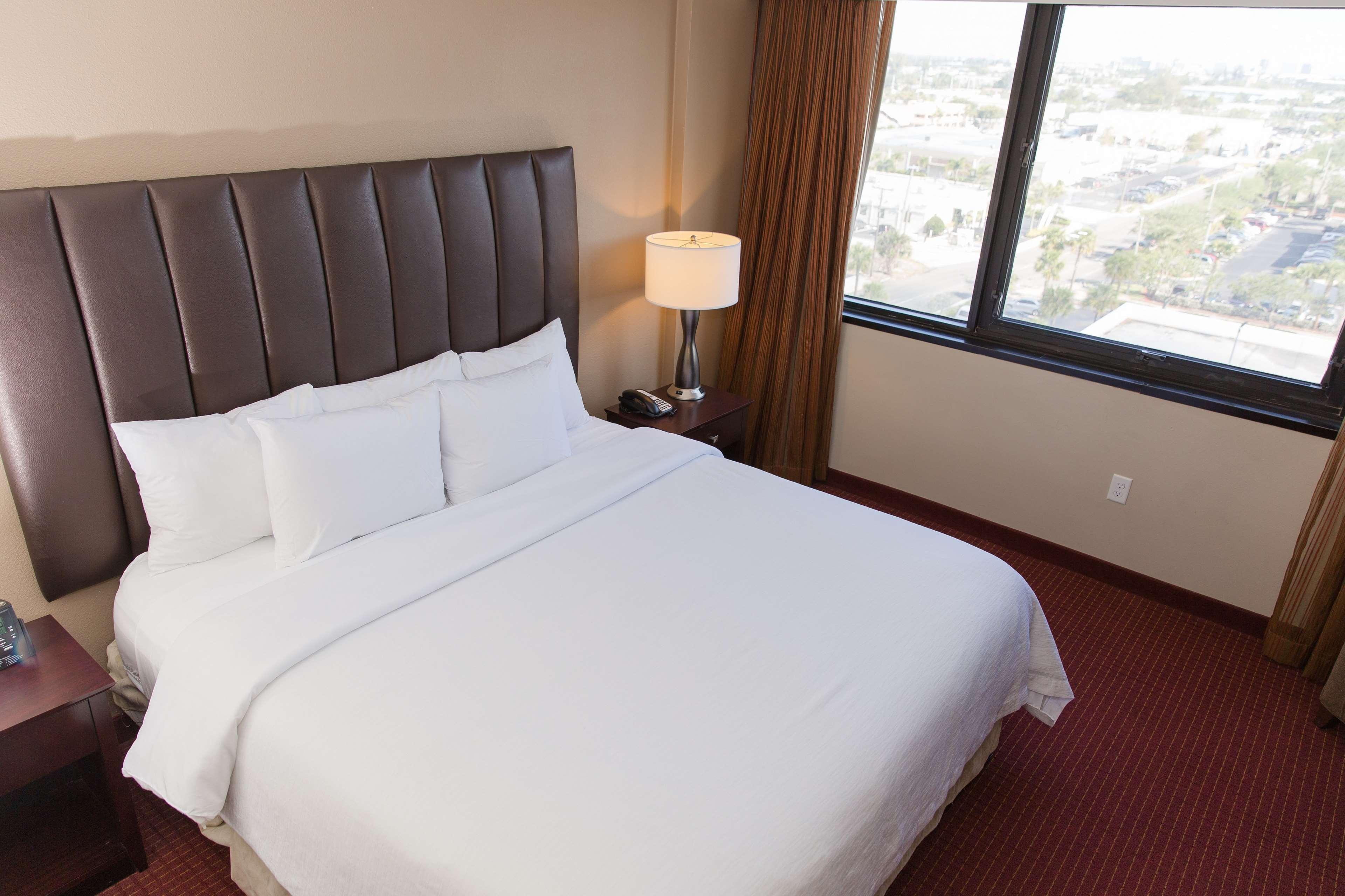 embassy suites by hilton west palm beach central