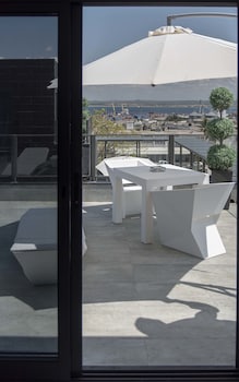 nacala plaza business design hotel